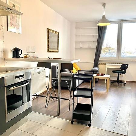 Studio Muranow By Esteum Host Apartment Warsaw Exterior photo