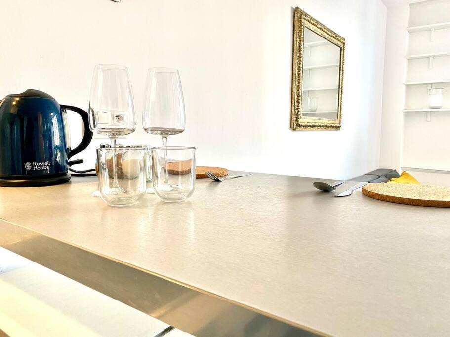 Studio Muranow By Esteum Host Apartment Warsaw Exterior photo